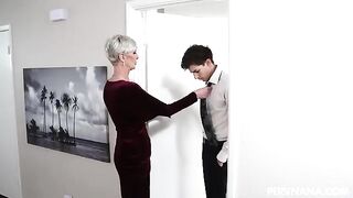 The bride's mother-in-law also wants to join in the intimate moment