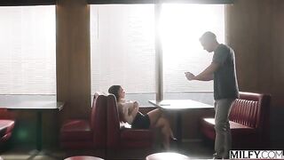 She found him on a dating site, and they fucked on the first day!