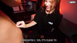 How to make a girl happy with just a few simple steps?