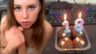 A man gave the best gift to his girlfriend
