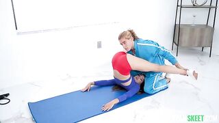 Instead of jogging, a cute girl met her boyfriend in the gym