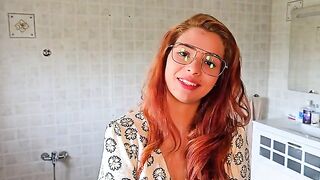The man licks the wet pussy of the redhead amateur in HD