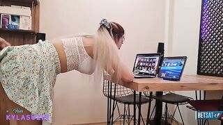 Kumarbazın üzerine gelen sexy baba sakalı ile sikti