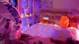 An elf costume date turned into a hot sex session