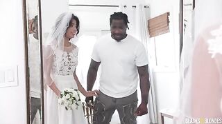 The bride chose a husband with a big dick, she could not resist