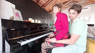 A hot Jewish stepmom with a great ass fucks her stepson in POV