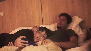 A lazy guy's cock was sucked, and he came in a burst on the girl’s face