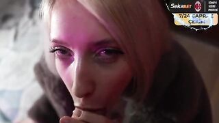 A girl in a fur coat was fucked by a guy on the city streets