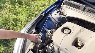 A fit girl fixed her car and then had sex with a guy
