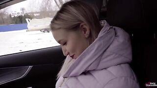 No money for taxi? No problem, pay in kind with a passionate blowjob!
