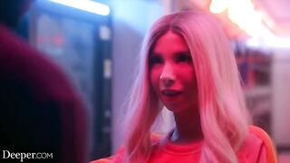 Playful Kenzie cheats on her boyfriend in public places
